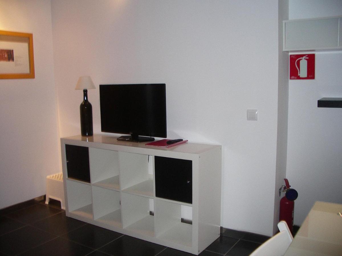 Apartamentos La Fonda Aninon Buitenkant foto