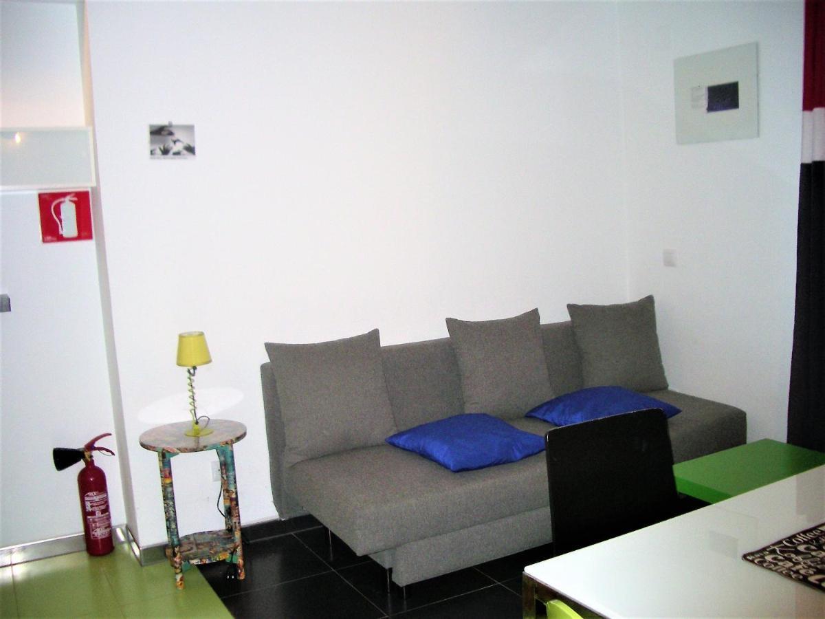 Apartamentos La Fonda Aninon Buitenkant foto
