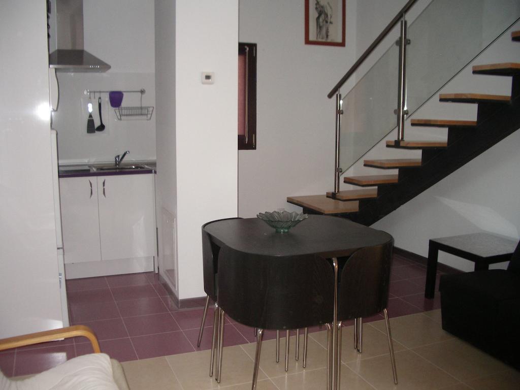 Apartamentos La Fonda Aninon Buitenkant foto