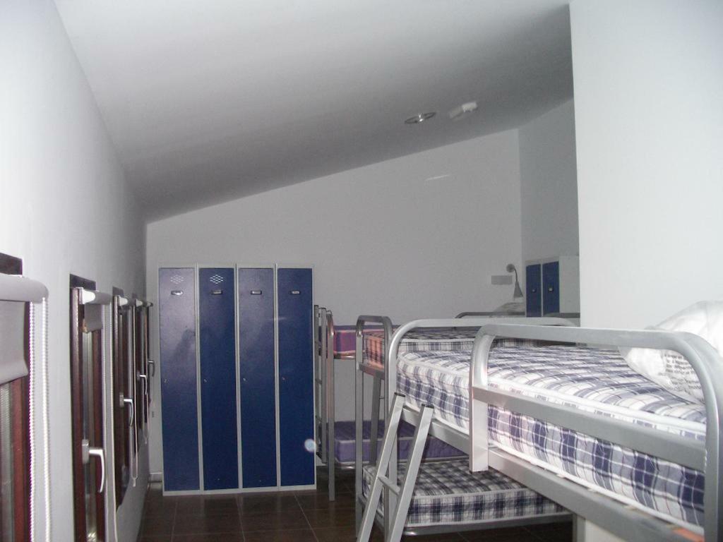 Apartamentos La Fonda Aninon Buitenkant foto