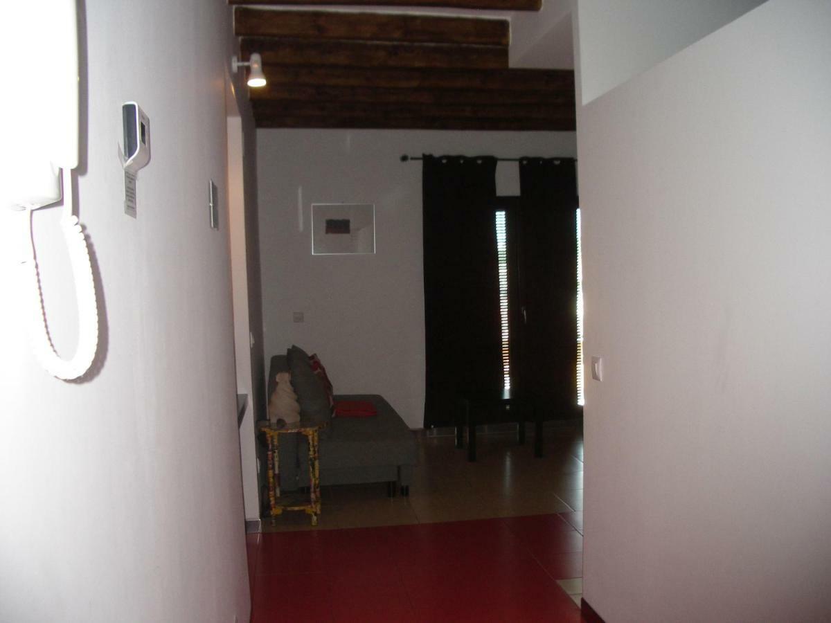 Apartamentos La Fonda Aninon Buitenkant foto