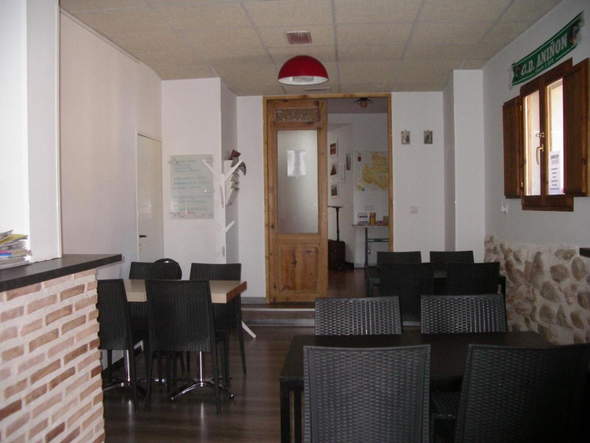 Apartamentos La Fonda Aninon Buitenkant foto