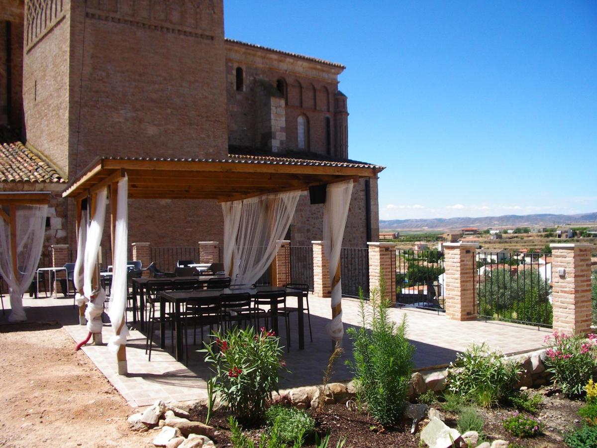 Apartamentos La Fonda Aninon Buitenkant foto